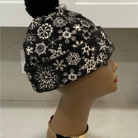 Saks Fifth Avenue Hat - Picture 8 of 9